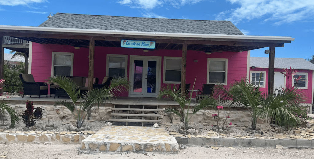 La Vie en Rose AirBnB